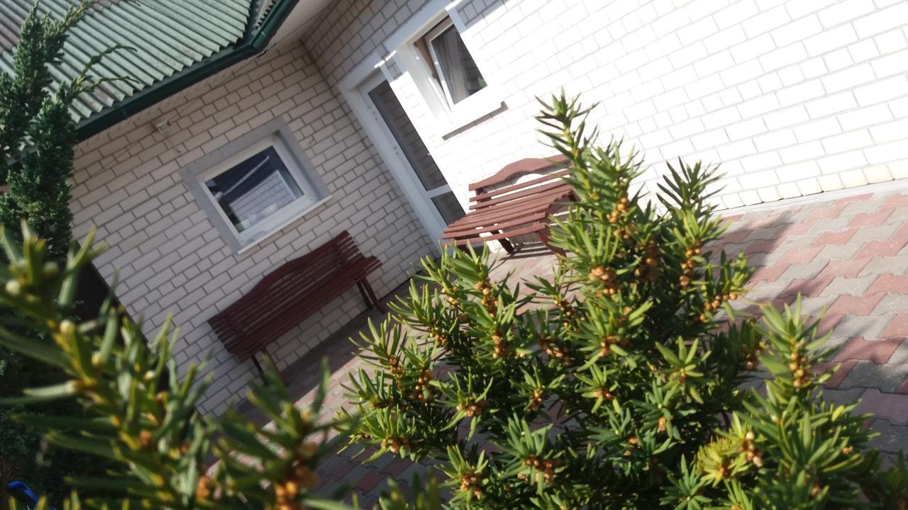 Guest House Uyutnyy Brest Bagian luar foto